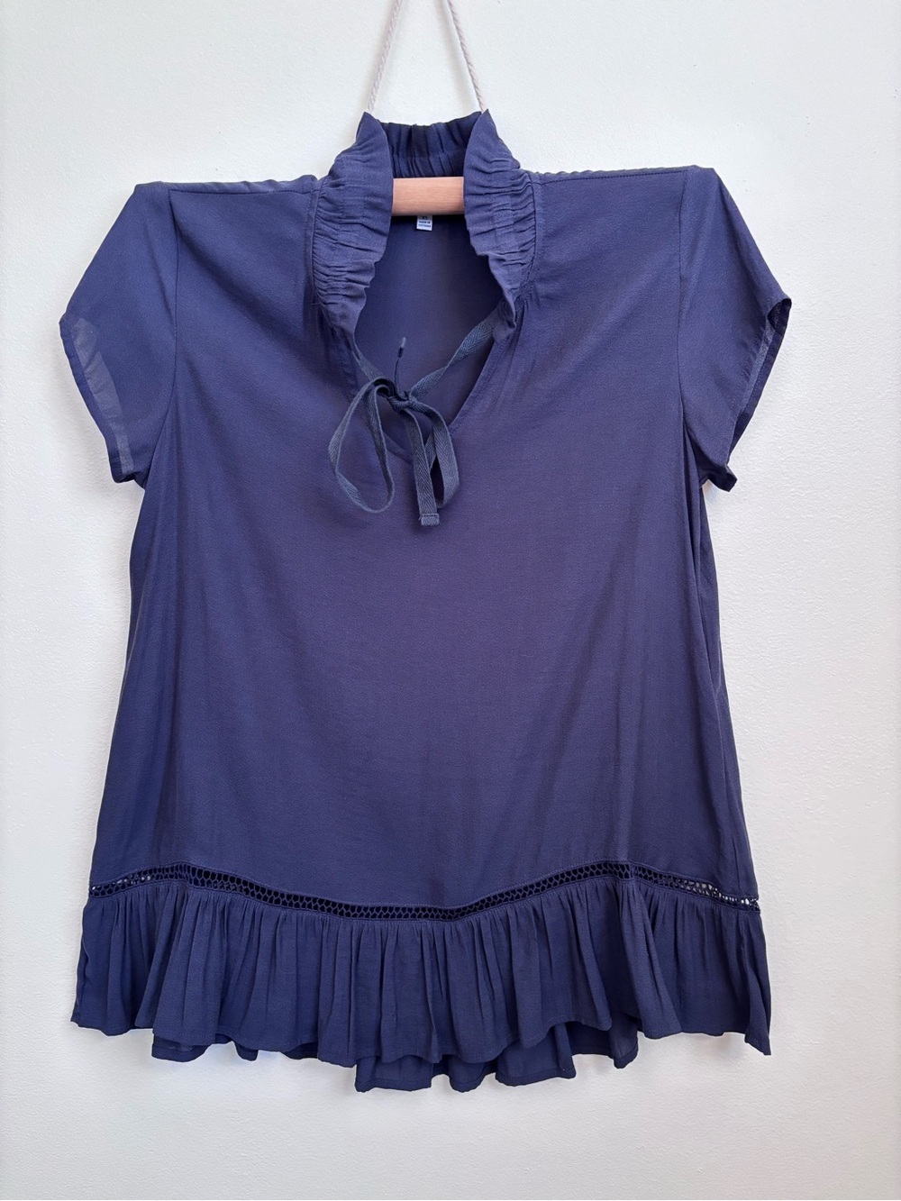 Women’s Navy Ruffle-Neck Tie-Front Short Sleeve Top